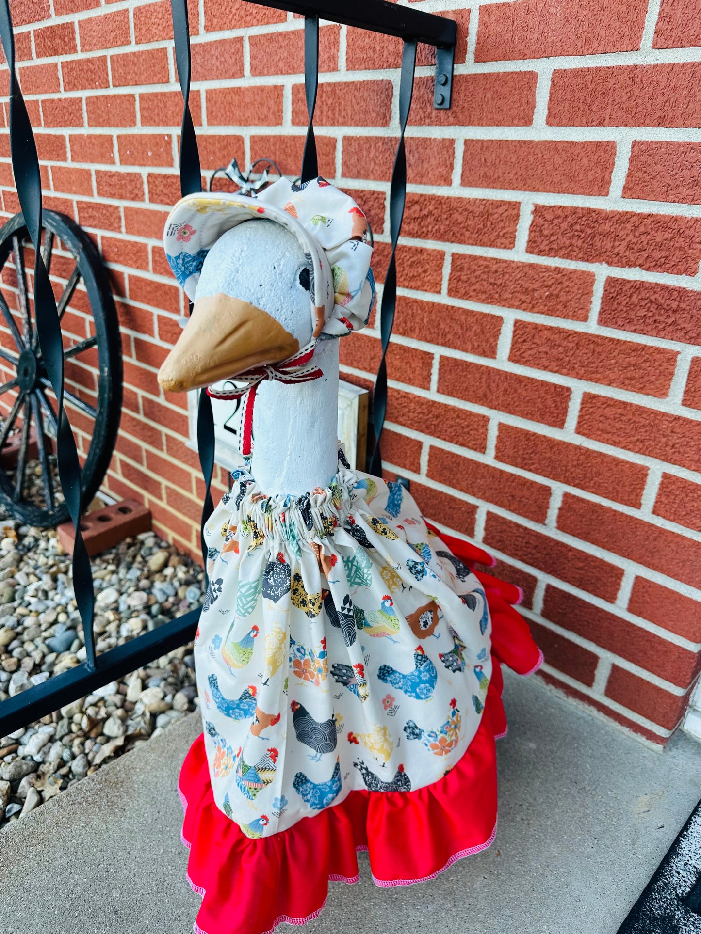 Porch Goose Outfit - Farmhouse Chicken with Matching Bonnet
