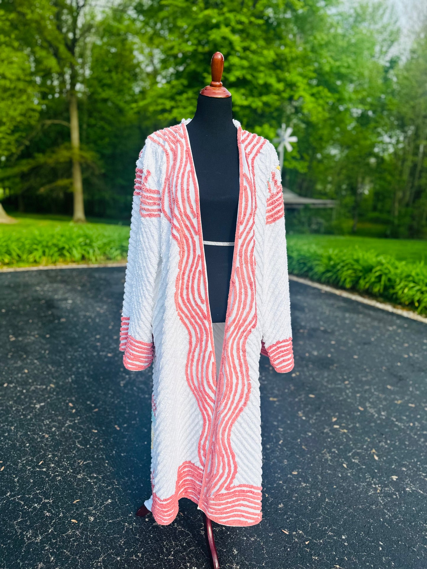Chenille Duster, Sunshine & Petals– Vintage Bell Sleeve Robe Jacket – Size XL/2XL
