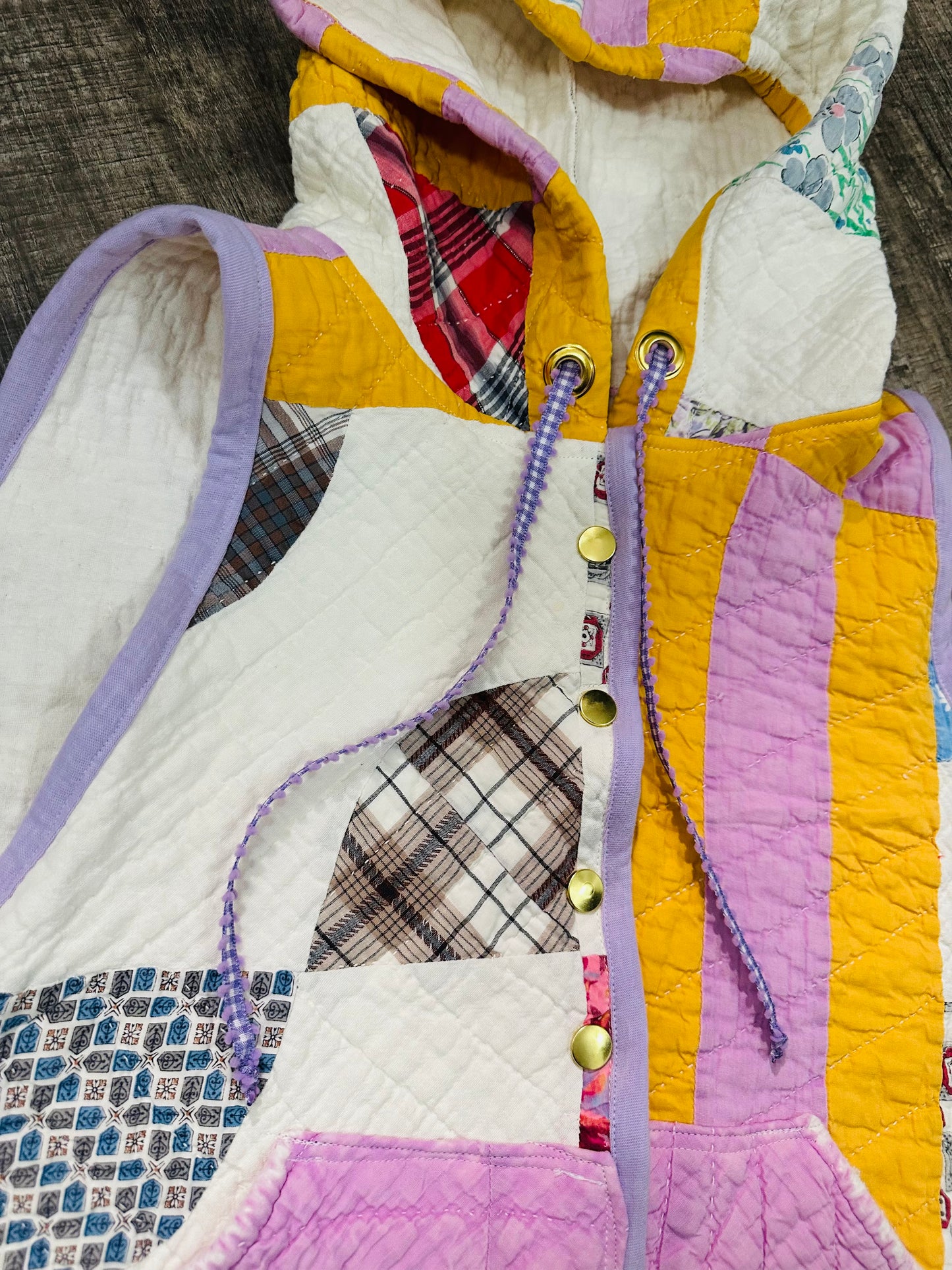 Handcrafted Vintage Quilt Hooded Vest | Women’s Oversized Medium (Fits M–L) | One-of-a-Kind Upcycled Vest