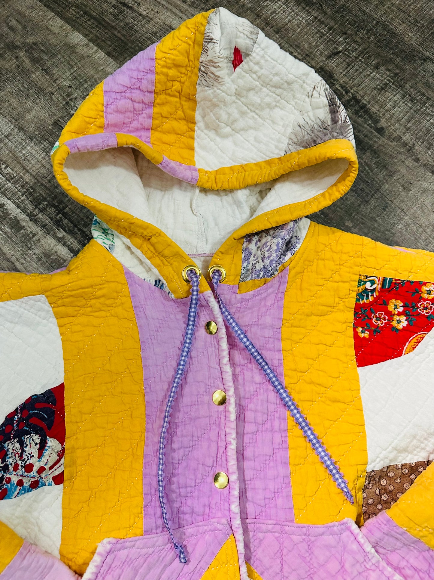 Handcrafted Vintage Quilt Hooded Coat | Women’s Oversized Medium (Fits M–L) | One-of-a-Kind Upcycled Jacket