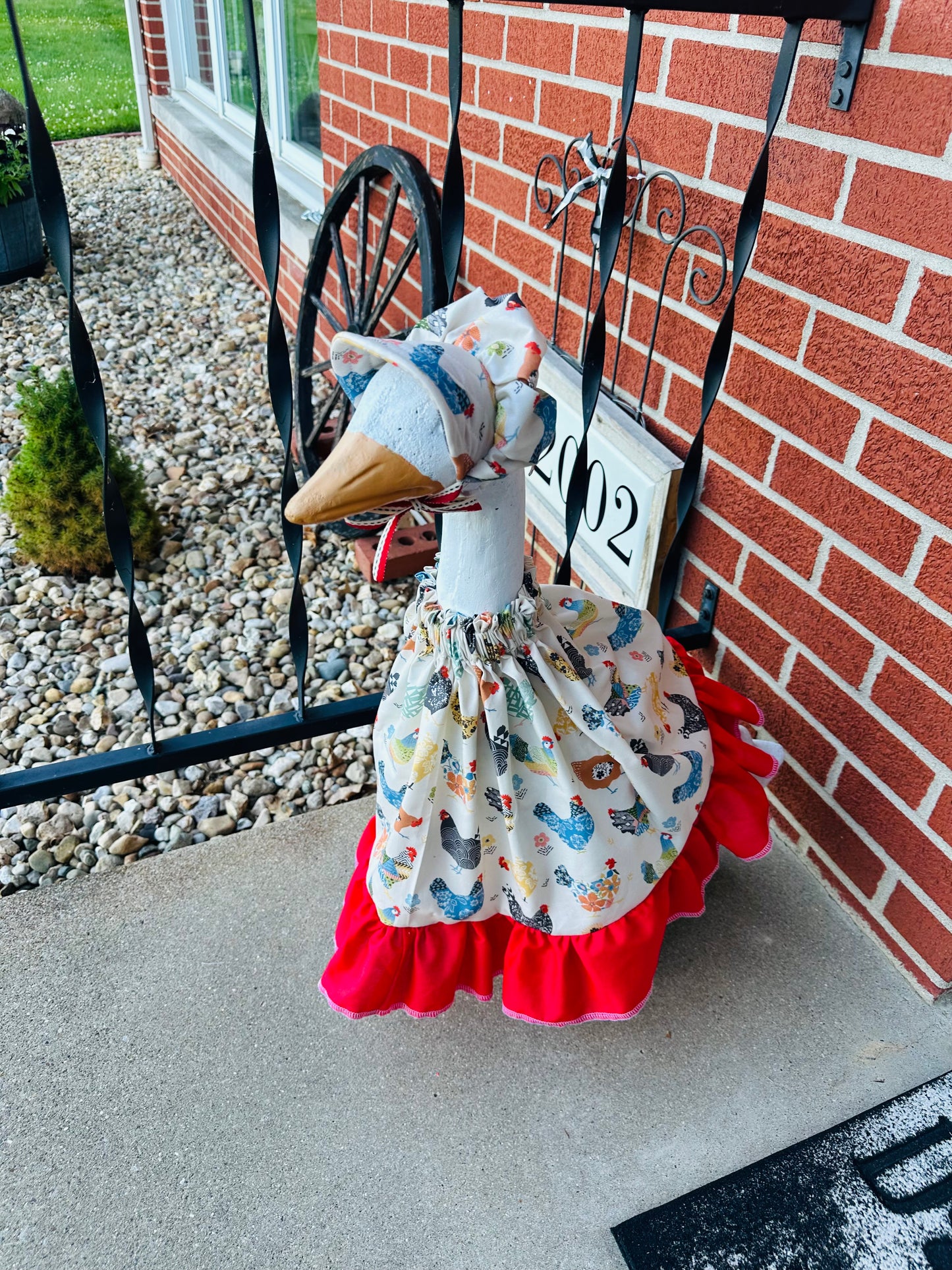 Porch Goose Outfit - Farmhouse Chicken with Matching Bonnet