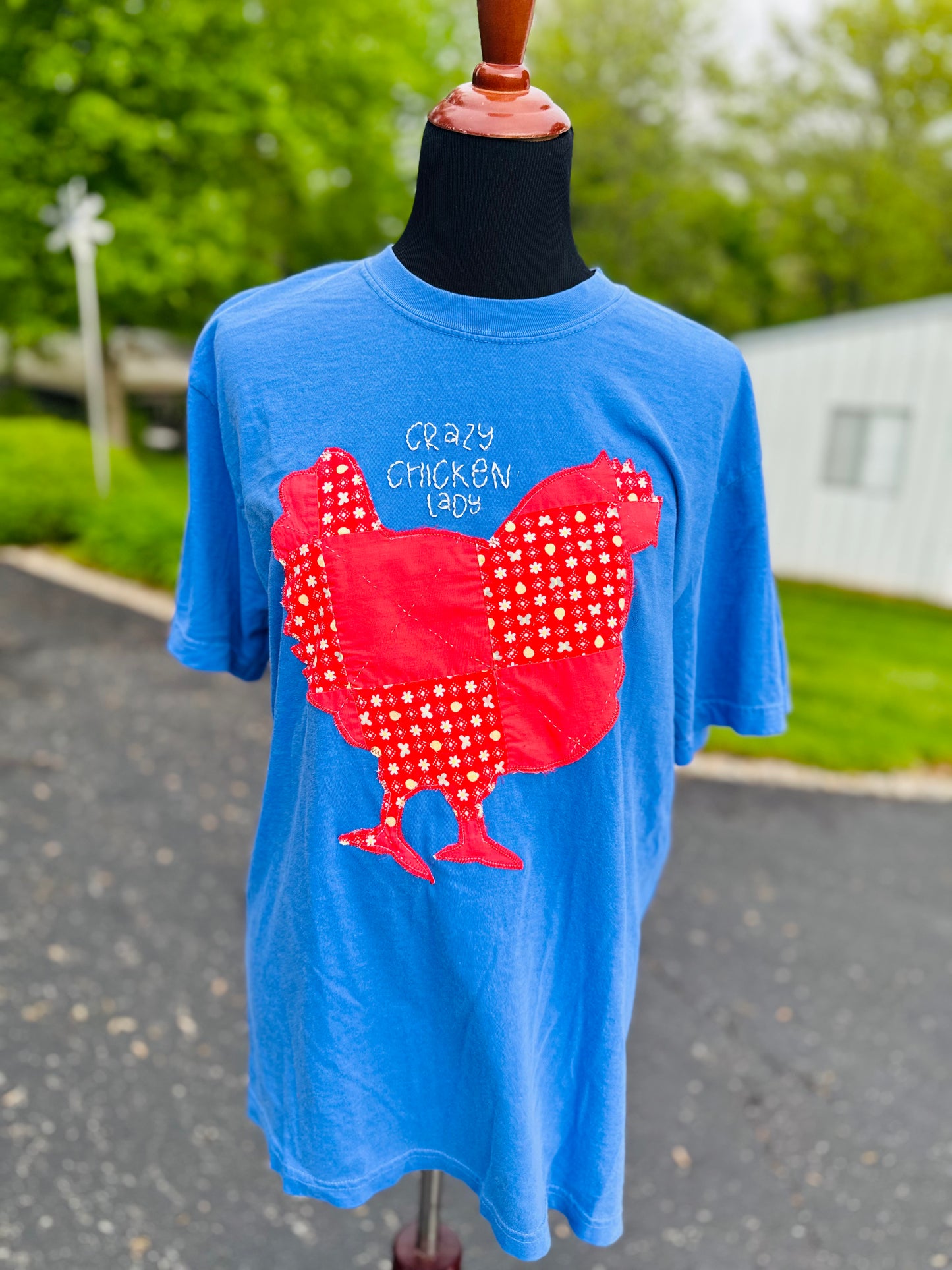 Crazy Chicken Lady Tee – Vintage Quilt Appliqué Shirt for Midwest Coop Queens